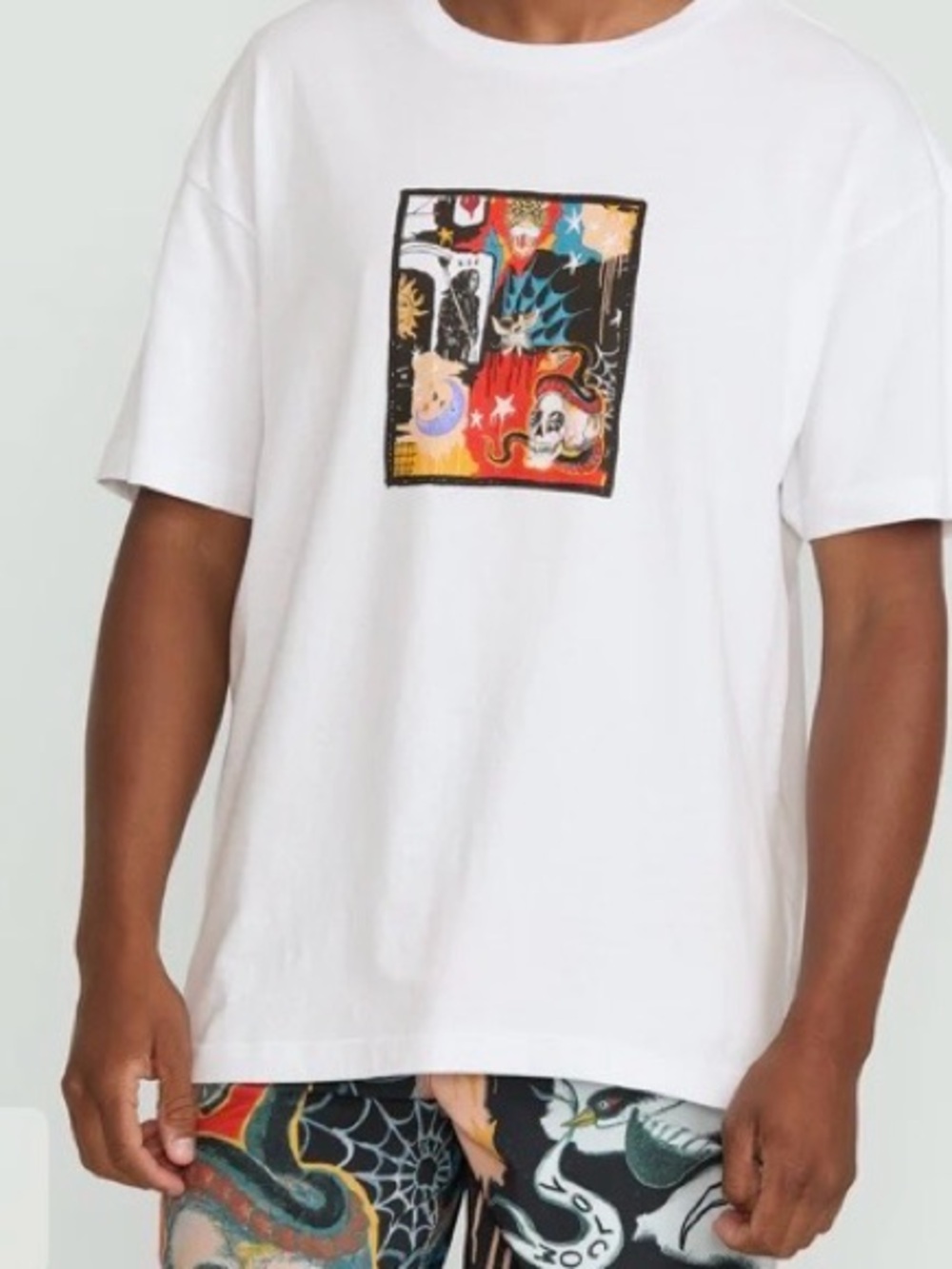 BRAND NEW w/tag!!! VOLCOM T-shirt